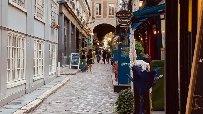 ruelle du quartier latin à paris