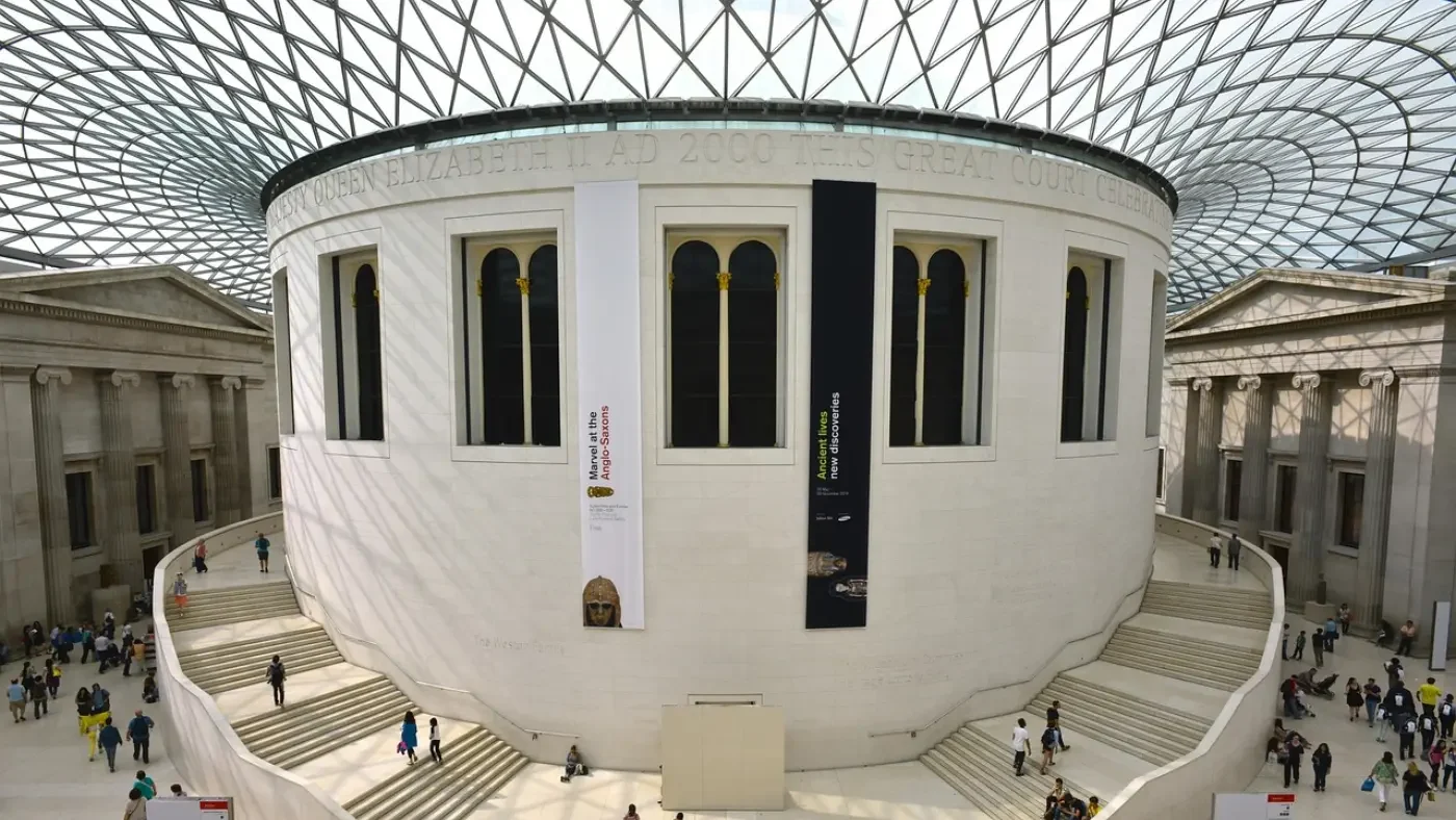 Intérieur du British Museum avec le dôme 