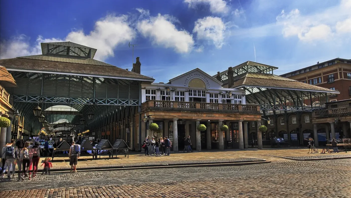 Vue de devant le Covent Garden à Londres